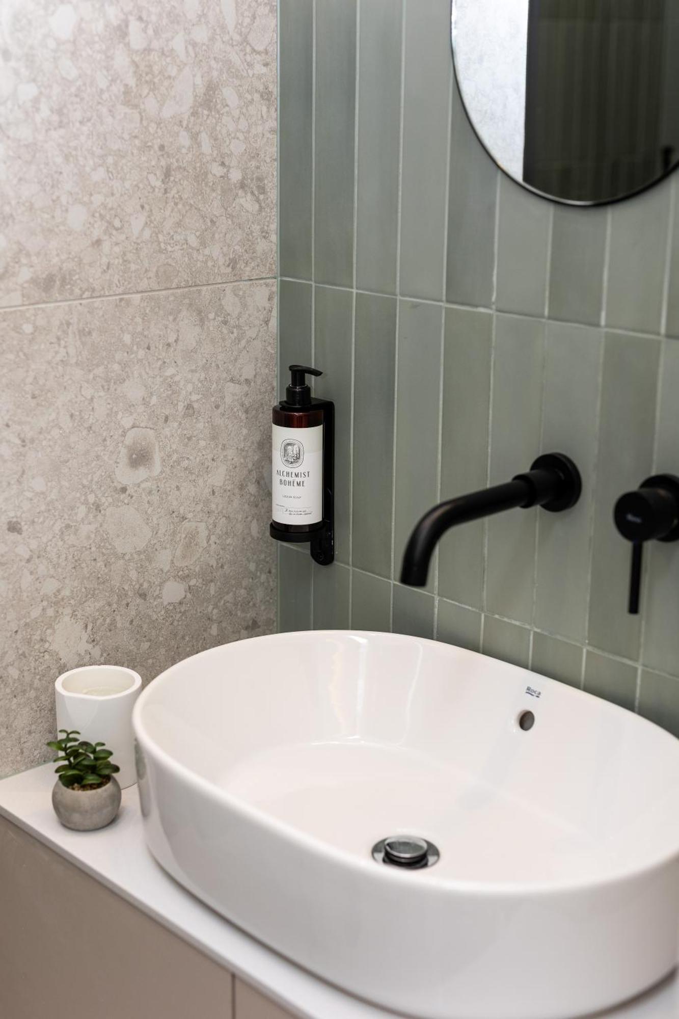 Coente Apartments Kiraly 51 بودابست المظهر الخارجي الصورة